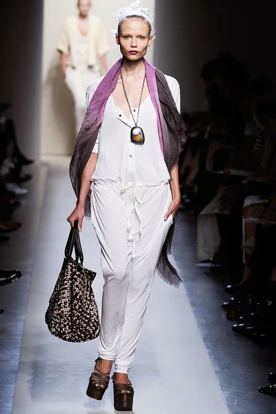 Look 5